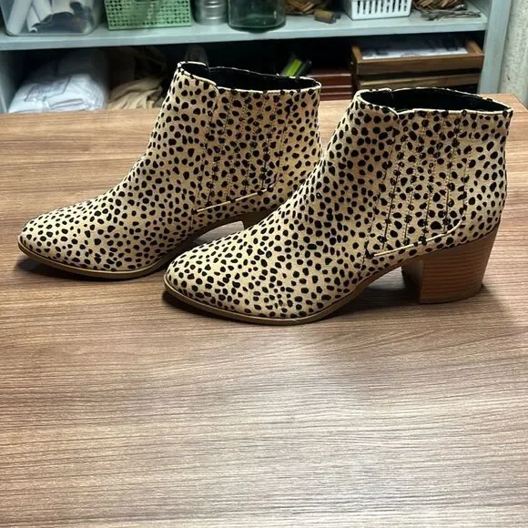Brand new leopard print booties - Picture 3 of 7